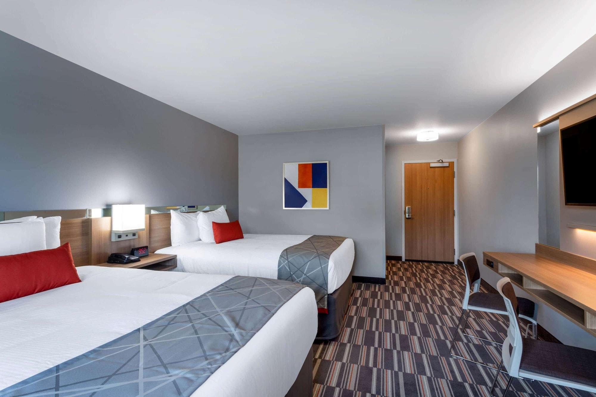 Microtel Inn & Suites By Wyndham Amsterdam Ny Exterior photo